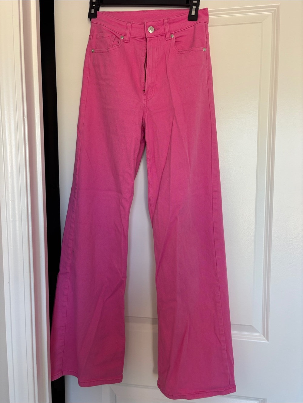 Divided Hot Pink Wide-Leg Jeans